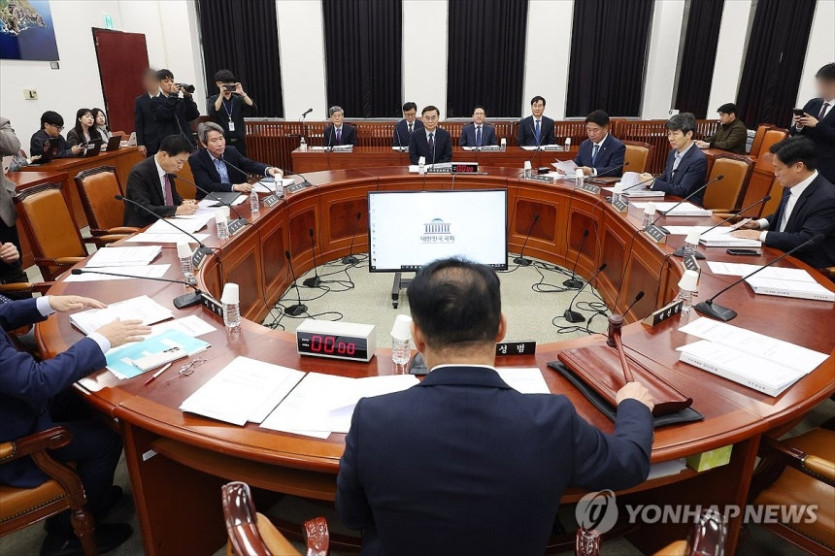 정보위원회 전체회의 (서울=연합뉴스) 황광모 기자 = 22일 서울 여의도 국회에서 정보위원회 전체회의가 열리고 있다. 2025.10.22 [공동취재] hkmpooh@yna.co.kr